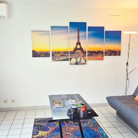 2p, Balcon, Parking Proche Apartman