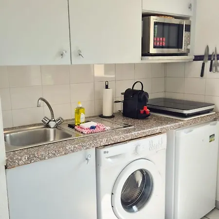 2p, Balcon, Parking Proche Apartment *